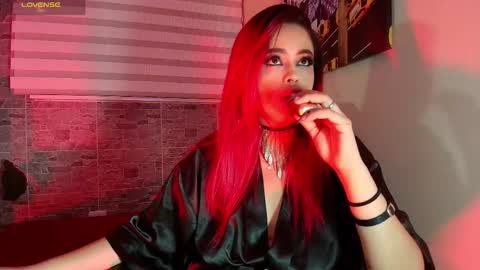 Snapshot of evaafoxxy_ chatting on September 25, 11:42 am evaafoxxy_ online show from September 25, 11:42 am