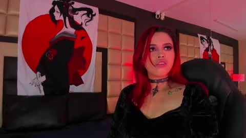 Snapshot of evaafoxxy_ chatting on February 12, 11:51 am evaafoxxy_ online show from February 12, 11:51 am