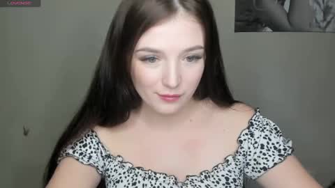 Snapshot of evaamillerr chatting on January 23, 9:50 pm Eva online show from January 23, 9:50 pm