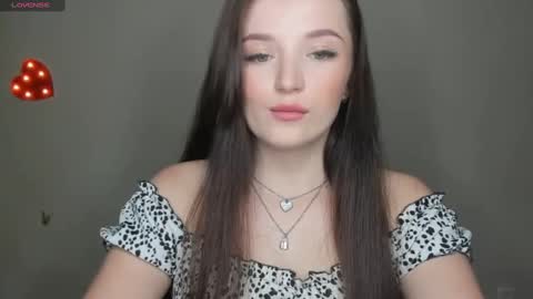 Snapshot of evaamillerr chatting on January 27, 9:55 pm Eva online show from January 27, 9:55 pm