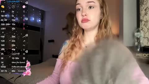 evacarter1 online show from January 8, 11:36 am