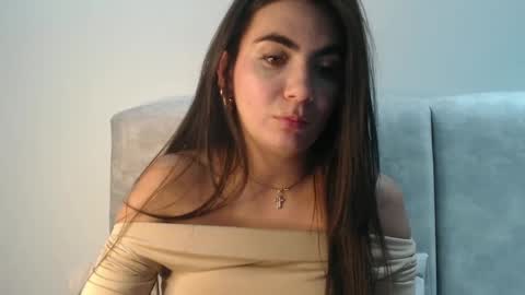 Snapshot of evacollins12 chatting on September 25, 3:27 am evacollins12 online show from September 25, 3:27 am