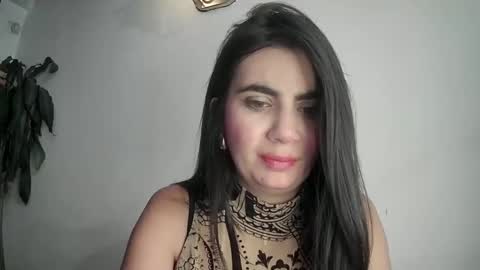 Snapshot of evacollins12 chatting on February 16, 10:54 pm evacollins12 online show from February 16, 10:54 pm