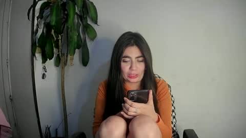 Snapshot of evacollins12 chatting on January 16, 1:58 am evacollins12 online show from January 16, 1:58 am