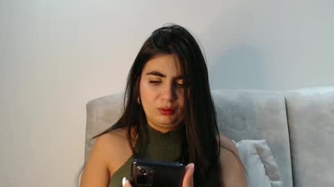 Snapshot of evacollins12 chatting on September 21, 12:31 am evacollins12 online show from September 21, 12:31 am