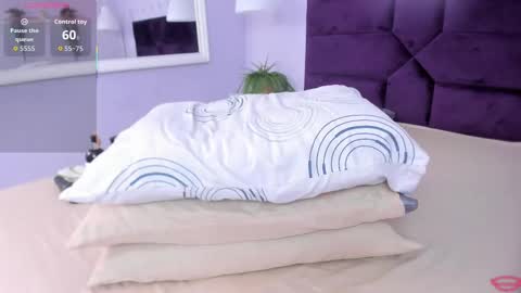 evahalston online show from October 29, 12:48 am