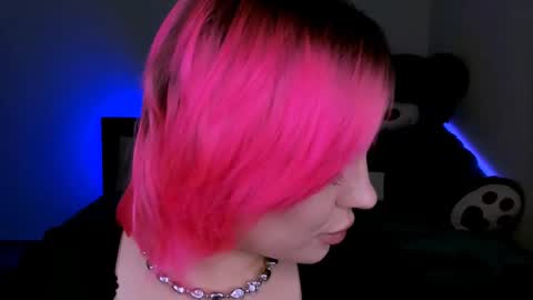 Snapshot of evaharve chatting on February 25, 6:12 pm Eva online show from February 25, 6:12 pm