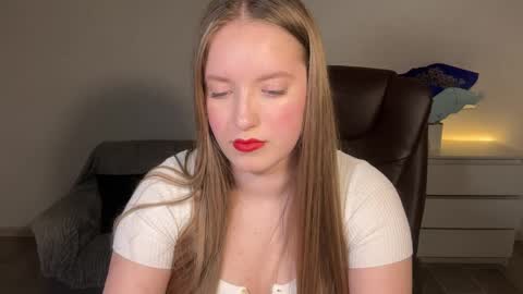 Eva online show from April 25, 7:55 pm