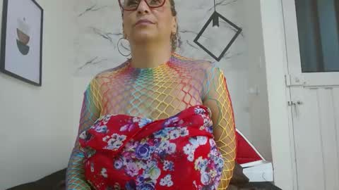 Eva Mills online show from October 9, 8:57 pm