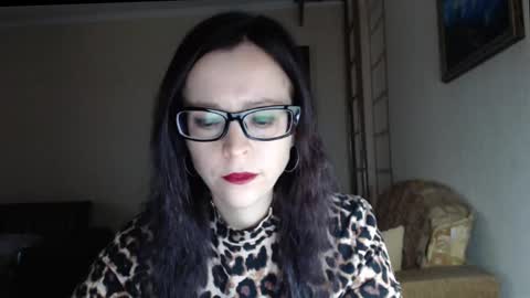 Snapshot of evangeline06 chatting on October 6, 9:26 am YourMistress online show from October 6, 9:26 am