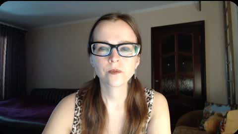 Snapshot of evangeline06 chatting on March 4, 8:24 am YourMistress online show from March 4, 8:24 am