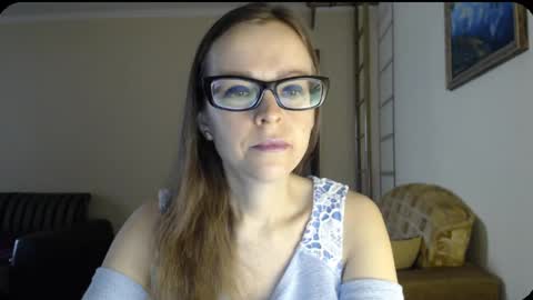 Snapshot of evangeline06 chatting on February 10, 8:42 am YourMistress online show from February 10, 8:42 am