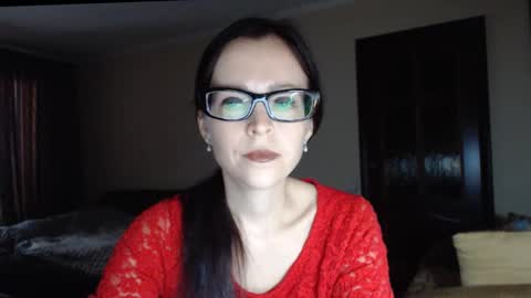 Snapshot of evangeline06 chatting on October 16, 9:12 am YourMistress online show from October 16, 9:12 am