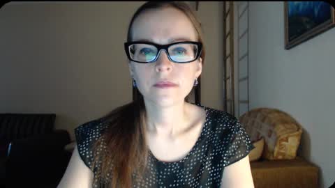 Snapshot of evangeline06 chatting on January 24, 8:23 am YourMistress online show from January 24, 8:23 am