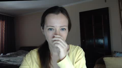 Snapshot of evangeline06 chatting on October 3, 9:25 am YourMistress online show from October 3, 9:25 am