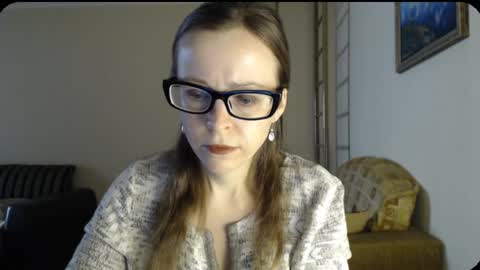 Snapshot of evangeline06 chatting on February 19, 8:12 am YourMistress online show from February 19, 8:12 am