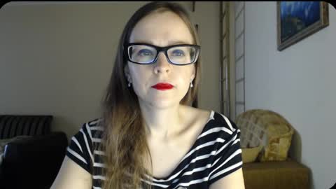 Snapshot of evangeline06 chatting on February 18, 8:38 am YourMistress online show from February 18, 8:38 am