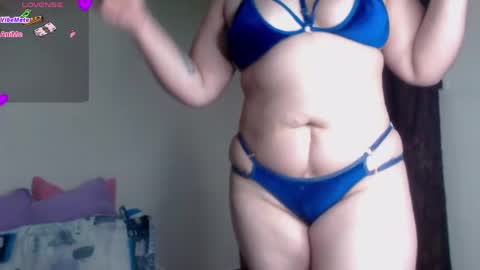 evangeline_lover online show from April 25, 1:41 pm