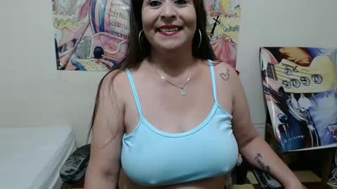 Snapshot of evangelinhotxxx33 chatting on February 17, 8:38 pm Eva online show from February 17, 8:38 pm