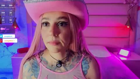 Evangelyne online show from April 25, 4:04 pm