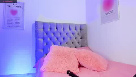 Eva Olimpo online show from October 25, 2:30 am