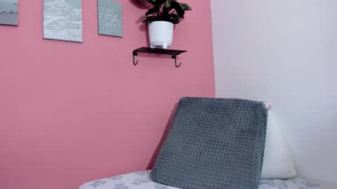 Snapshot of evapalmer_1 chatting on October 3, 2:00 pm evapalmer_1 online show from October 3, 2:00 pm