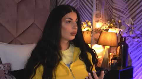 EvaRhea online show from February 9, 4:26 am