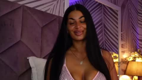 EvaRhea online show from June 9, 3:06 am