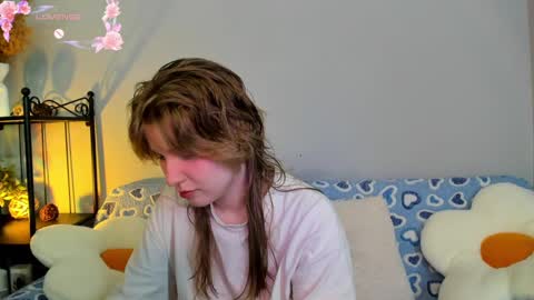 Snapshot of evastevs chatting on February 24, 7:19 pm Eva online show from February 24, 7:19 pm