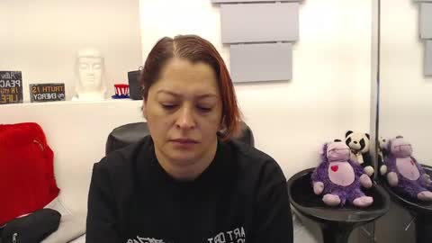 Eva Twiss online show from April 22, 12:24 pm