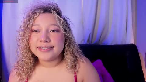 Snapshot of eve__queen chatting on October 12, 6:21 pm Eva Queen online show from October 12, 6:21 pm
