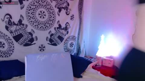 Eve Blue  friends. IG eve blue77 TW EveBlue 1 OF eveblue7 online show from December 15, 12:27 am