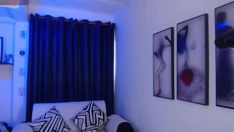 Evee online show from March 12, 4:20 pm