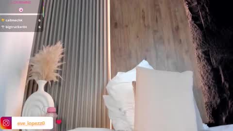 E V E L I N online show from February 5, 7:00 am