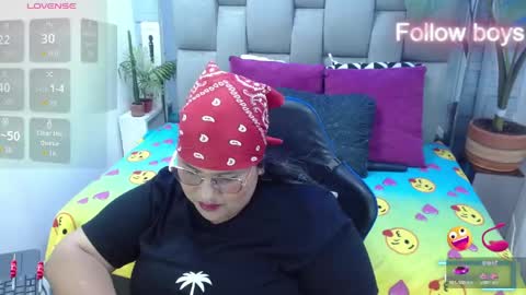 evelin zaens online show from April 15, 5:19 am