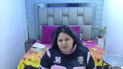 evelin zaens online show from April 2, 4:43 am