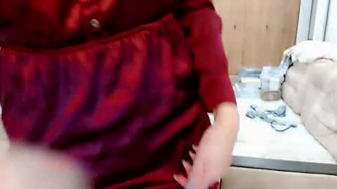 evelove online show from November 28, 5:27 pm