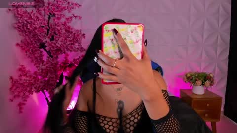 Evelyn online show from January 21, 12:29 pm