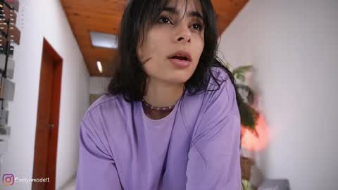 evelyn evelyn online show from April 22, 5:54 pm