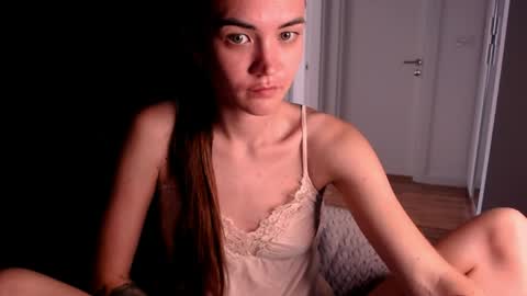 Evelyn online show from June 5, 9:59 am