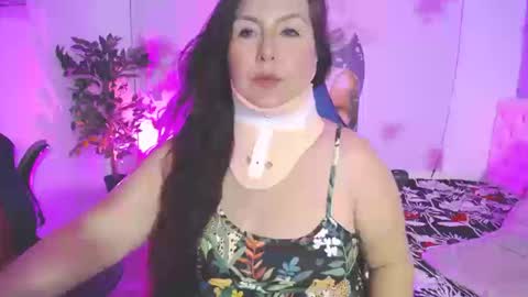 Juliana online show from September 8, 8:30 pm