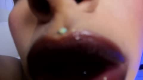 Evelyn  online show from March 13, 3:52 am