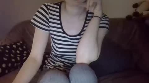 Evelyn online show from April 22, 6:16 pm