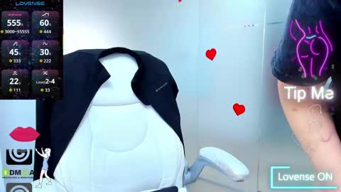 evelyne_rose online show from April 24, 5:10 am