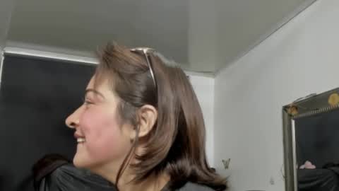 Evelyne online show from April 24, 2:58 am