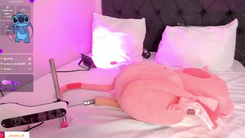 LAURA SOFIA  INDEPENDENT MODEL FOLLOW ME NOW ALMOST 10000 FOLLOWERS online show from June 9, 1:38 am