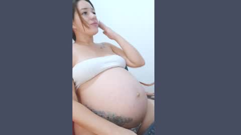 Evelyn online show from February 22, 12:19 pm