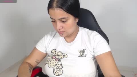 evelin 3 online show from December 20, 1:00 pm