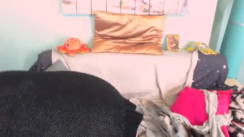 Everly online show from November 13, 2:10 am