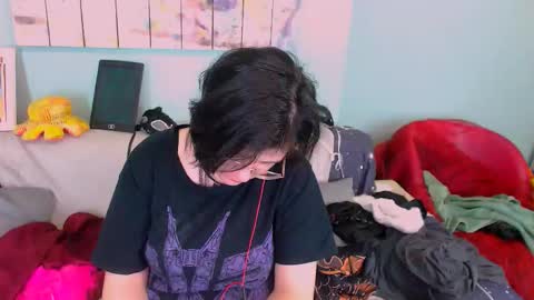 Everly online show from January 18, 6:26 pm